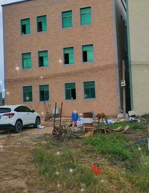 洛阳西工区倾斜加固